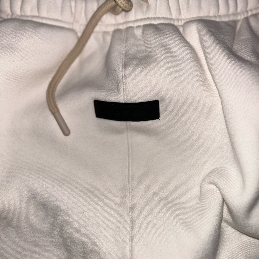 Essentials Sweatpants - Picture 5 of 5